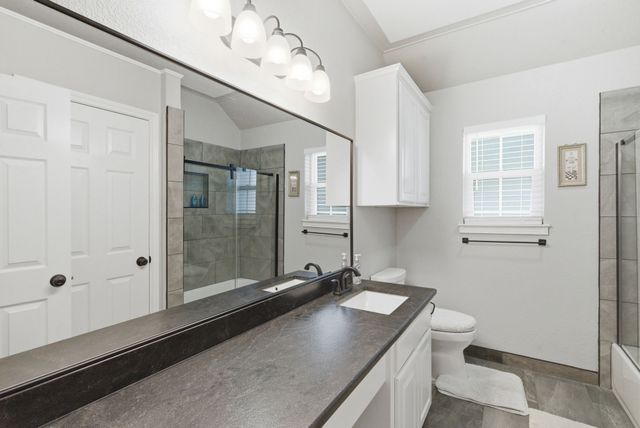 1111 Harbor Lakes Drive, Granbury, TX 76048