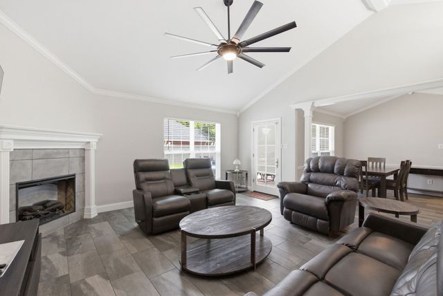 1111 Harbor Lakes Drive, Granbury, TX 76048
