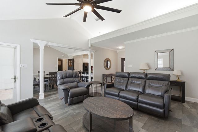 1111 Harbor Lakes Drive, Granbury, TX 76048
