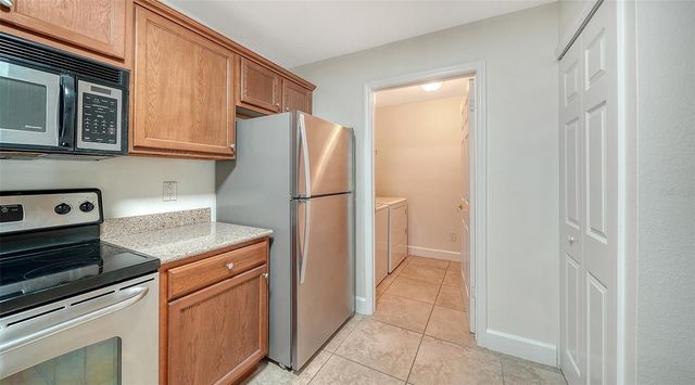 4029 CROCKERS LAKE BOULEVARD 1811, Sarasota, FL 34238