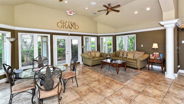 4029 CROCKERS LAKE BOULEVARD 1811, Sarasota, FL 34238