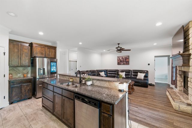 2501 Bunker Hill Drive, Burleson, TX 76028