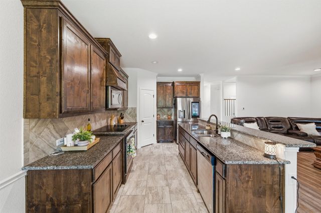 2501 Bunker Hill Drive, Burleson, TX 76028