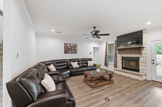 2501 Bunker Hill Drive, Burleson, TX 76028