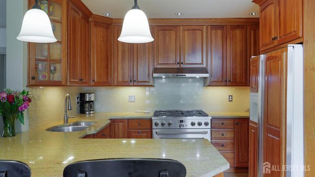 103 S 1st Avenue, Highland Park, NJ 08904
