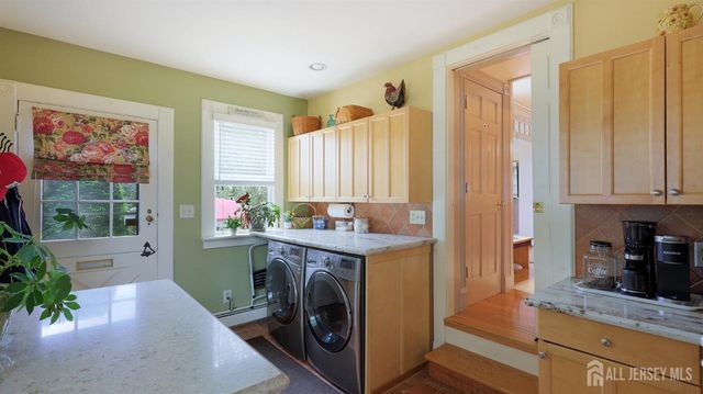 103 S 1st Avenue, Highland Park, NJ 08904