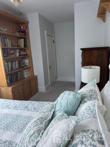 103 S 1st Avenue, Highland Park, NJ 08904