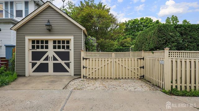 103 S 1st Avenue, Highland Park, NJ 08904