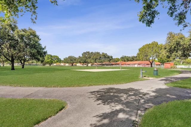 11218 SW 58th Circle, Cooper City, FL 33330