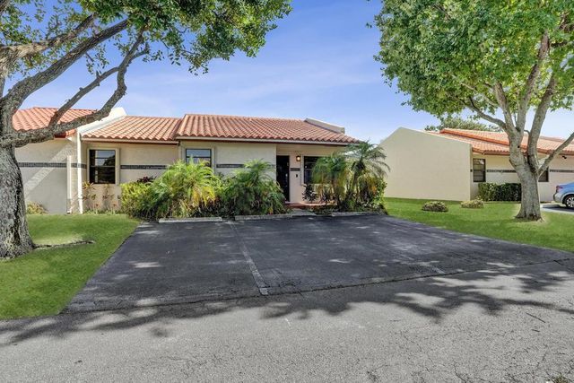 11218 SW 58th Circle, Cooper City, FL 33330