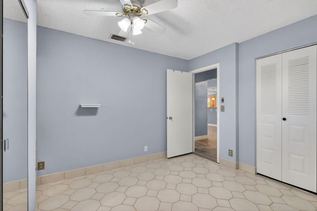 5926 Los Alamos Lane, Delray Beach, FL 33484