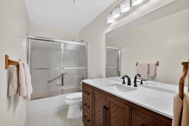 5926 Los Alamos Lane, Delray Beach, FL 33484