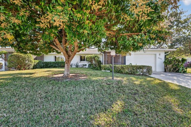 5926 Los Alamos Lane, Delray Beach, FL 33484