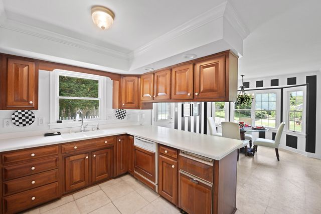 897 Turkey Foot Road, Lexington, KY 40502