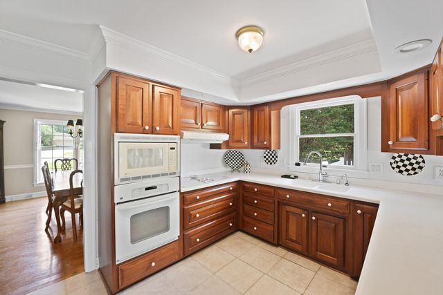 897 Turkey Foot Road, Lexington, KY 40502