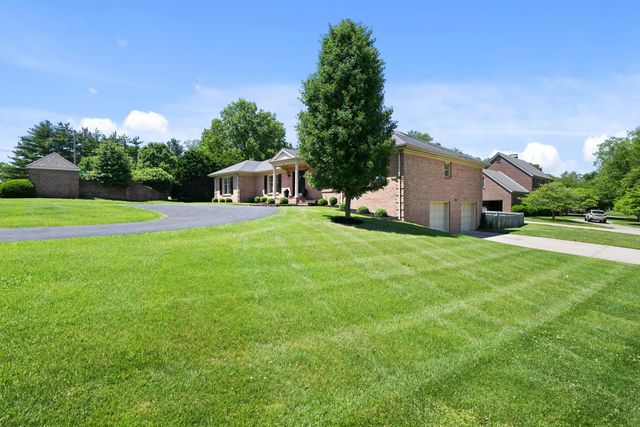 897 Turkey Foot Road, Lexington, KY 40502