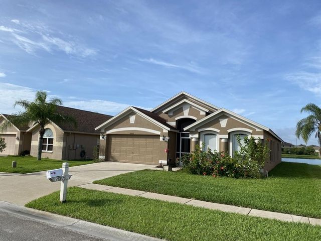 28826 RAINDANCE AVENUE, Wesley Chapel, FL 33543