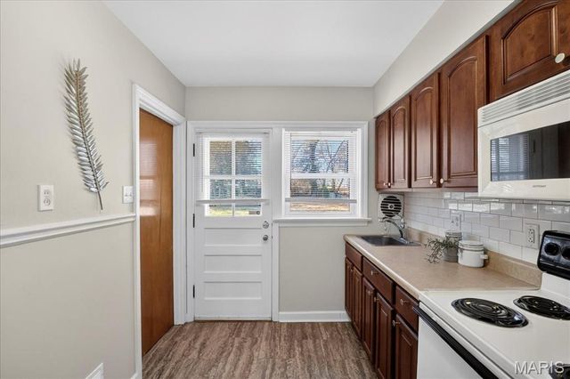 1415 Gahan Drive, Florissant, MO 63031