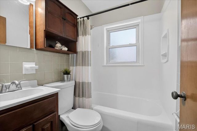 1415 Gahan Drive, Florissant, MO 63031