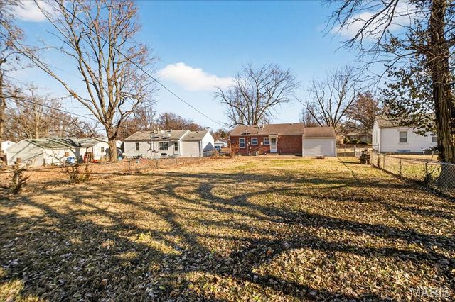 1415 Gahan Drive, Florissant, MO 63031