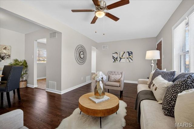 1415 Gahan Drive, Florissant, MO 63031