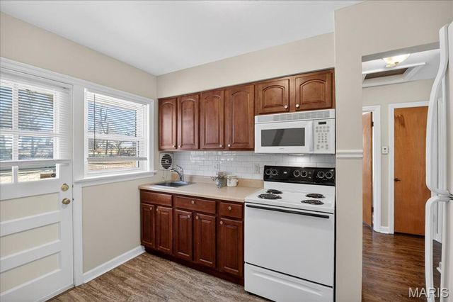 1415 Gahan Drive, Florissant, MO 63031