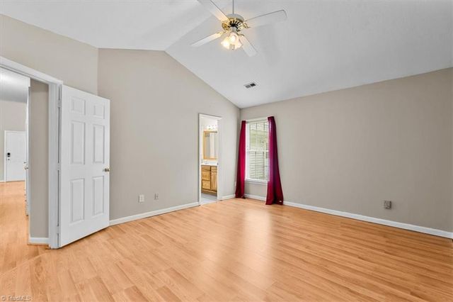 2325 Meadow Gate Drive, Greensboro, NC 27455