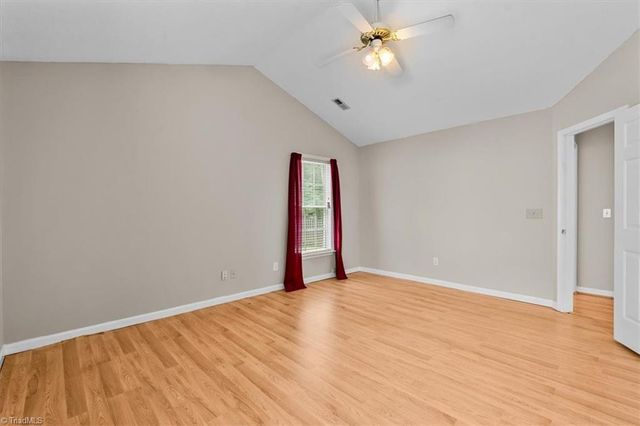 2325 Meadow Gate Drive, Greensboro, NC 27455