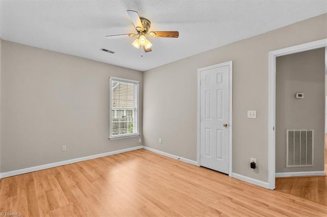 2325 Meadow Gate Drive, Greensboro, NC 27455