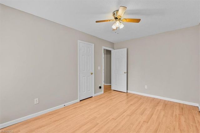 2325 Meadow Gate Drive, Greensboro, NC 27455