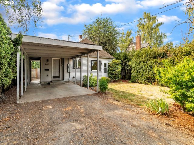 1975 Ne GALLOWAY St, Mc Minnville, OR 97128