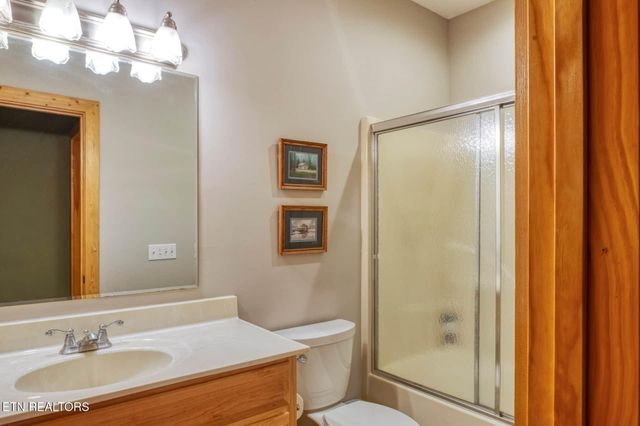 210 Meghans Way, Townsend, TN 37882