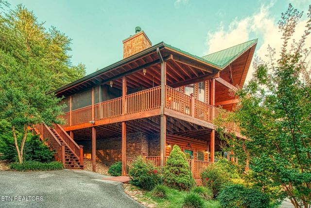 210 Meghans Way, Townsend, TN 37882