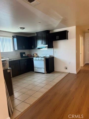336 338 E 79th, Los Angeles, CA 90003