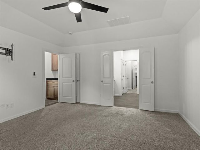 2429 Creekview Drive, Moore, OK 73160