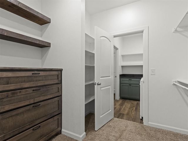 2429 Creekview Drive, Moore, OK 73160