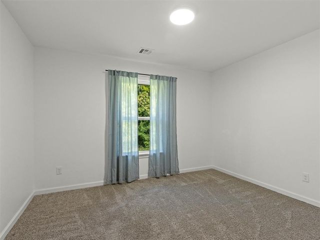 2429 Creekview Drive, Moore, OK 73160