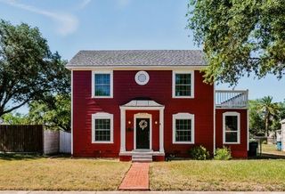 909 E Market St, Sinton, TX 78387