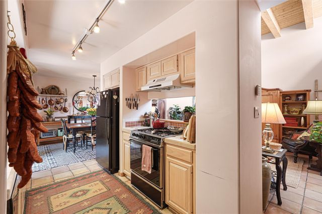 2716 Herradura Road D, Santa Fe, NM 87505