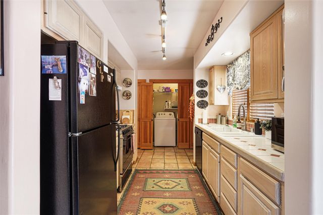 2716 Herradura Road D, Santa Fe, NM 87505