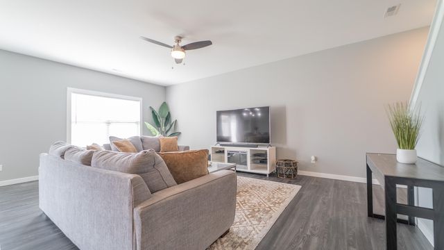 425 Briarwood Lane, Lowell, IN 46356