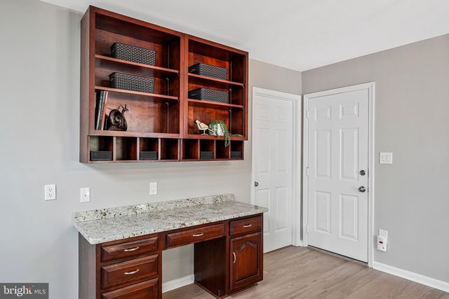 15131 WETHERBURN DR, Centreville, VA 20120