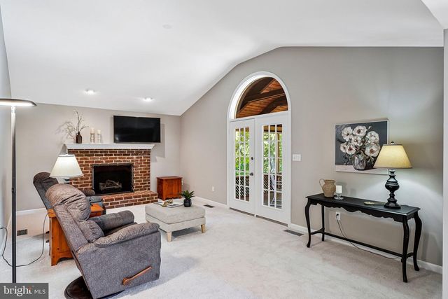 15131 WETHERBURN DR, Centreville, VA 20120