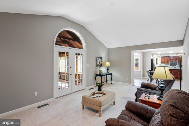 15131 WETHERBURN DR, Centreville, VA 20120