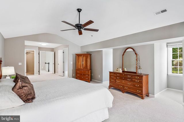 15131 WETHERBURN DR, Centreville, VA 20120