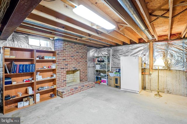 15131 WETHERBURN DR, Centreville, VA 20120