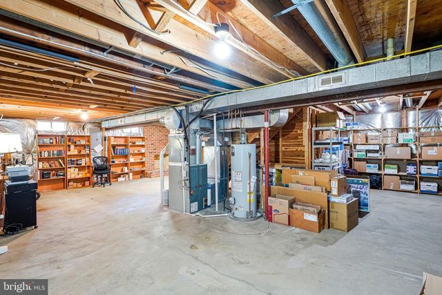 15131 WETHERBURN DR, Centreville, VA 20120