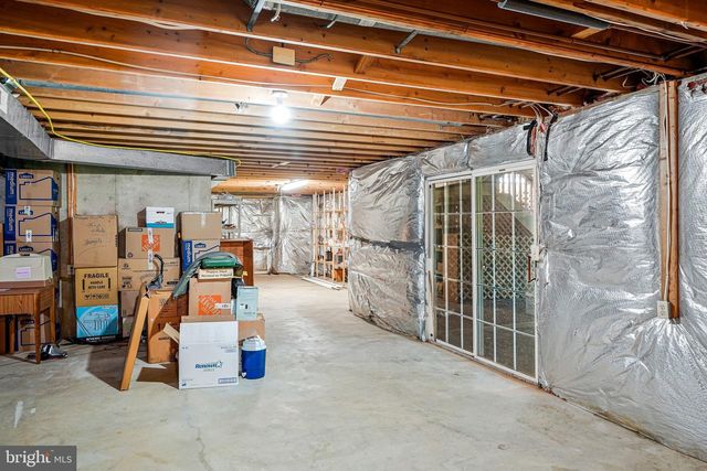 15131 WETHERBURN DR, Centreville, VA 20120