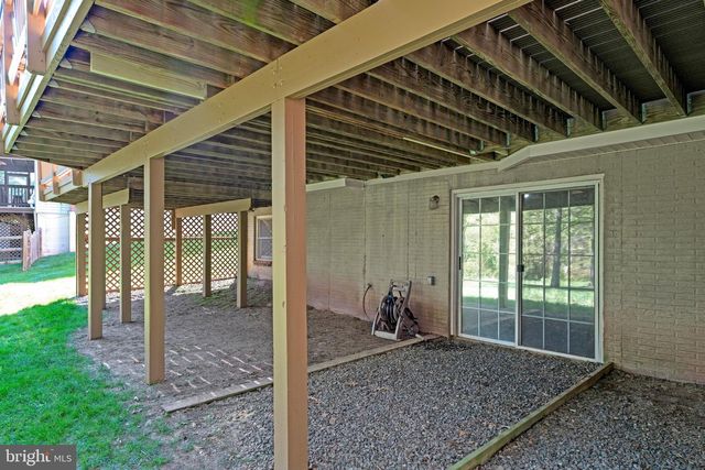 15131 WETHERBURN DR, Centreville, VA 20120