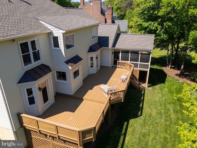 15131 WETHERBURN DR, Centreville, VA 20120